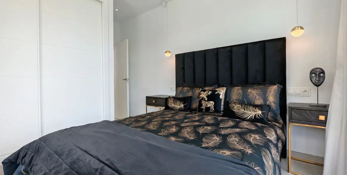 Продажа  отдельно стоящей виллы в Estepona 23