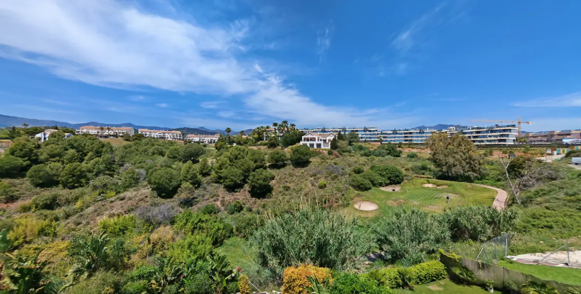 Продажа  отдельно стоящей виллы в Estepona 56