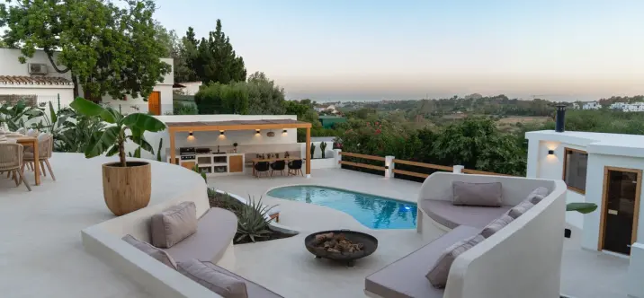 Продажа  отдельно стоящей виллы в Guadalmina Alta 1