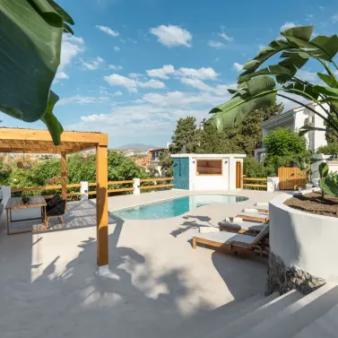 Продажа  отдельно стоящей виллы в Guadalmina Alta