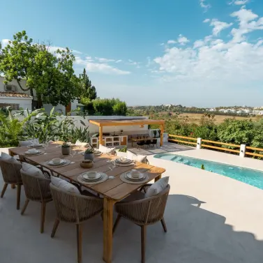 Продажа  отдельно стоящей виллы в Guadalmina Alta