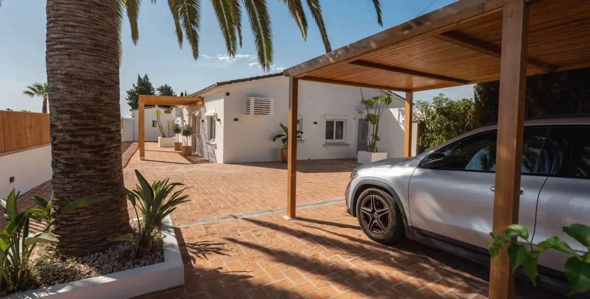 Продажа  отдельно стоящей виллы в Guadalmina Alta 30