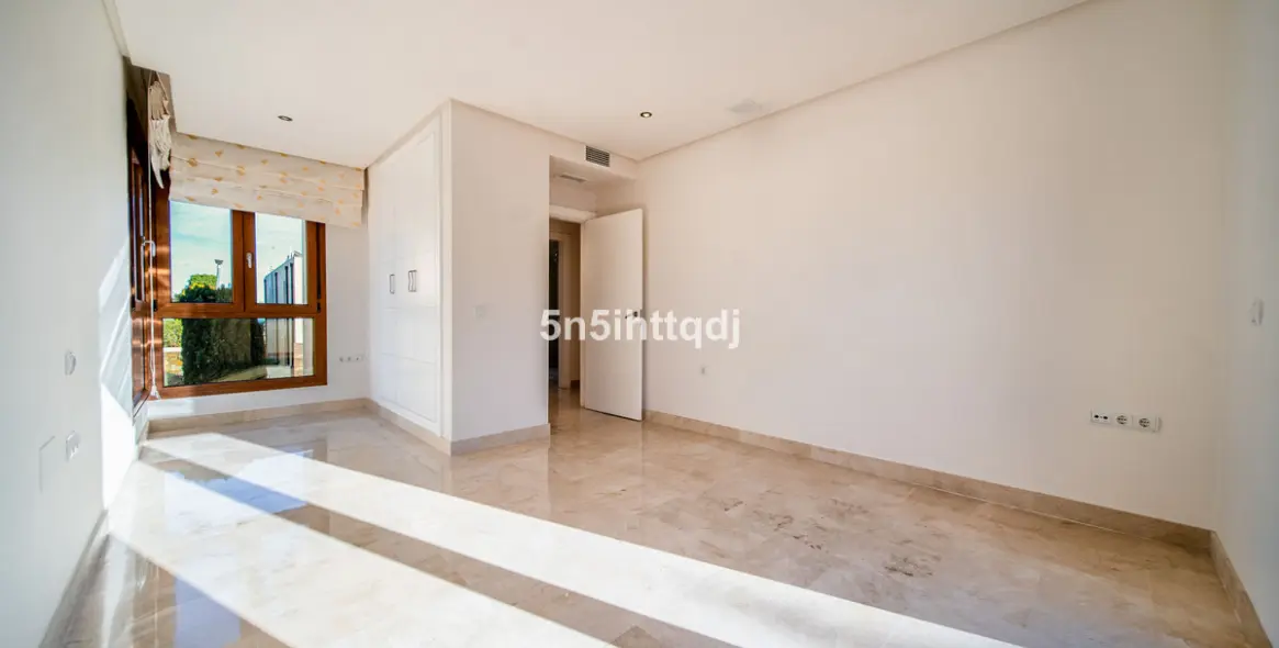 Продажа  отдельно стоящей виллы в Benahavís 6