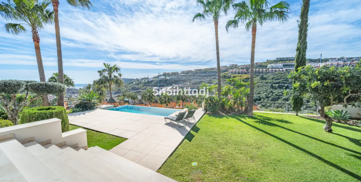 Продажа  отдельно стоящей виллы в Benahavís 9