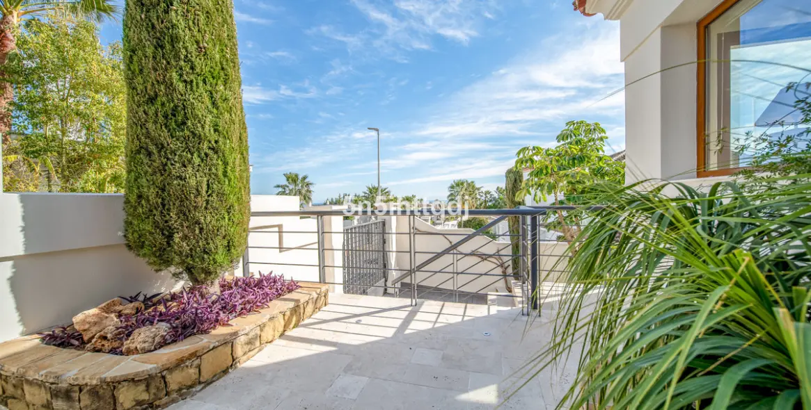 Продажа  отдельно стоящей виллы в Benahavís 31