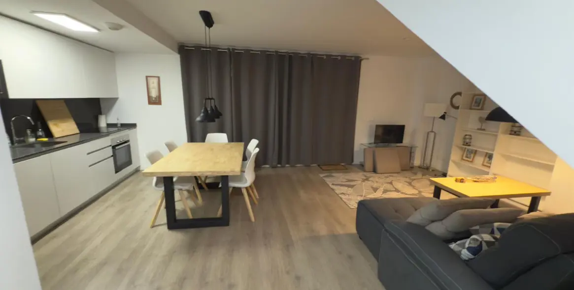 Short-term rent of penthouse in Estepona 1