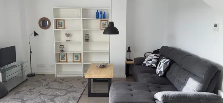 Short-term rent of penthouse in Estepona 1