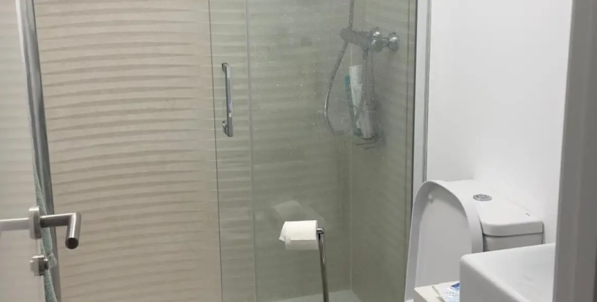 Short-term rent of penthouse in Estepona 17