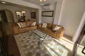 Image 4 thumb