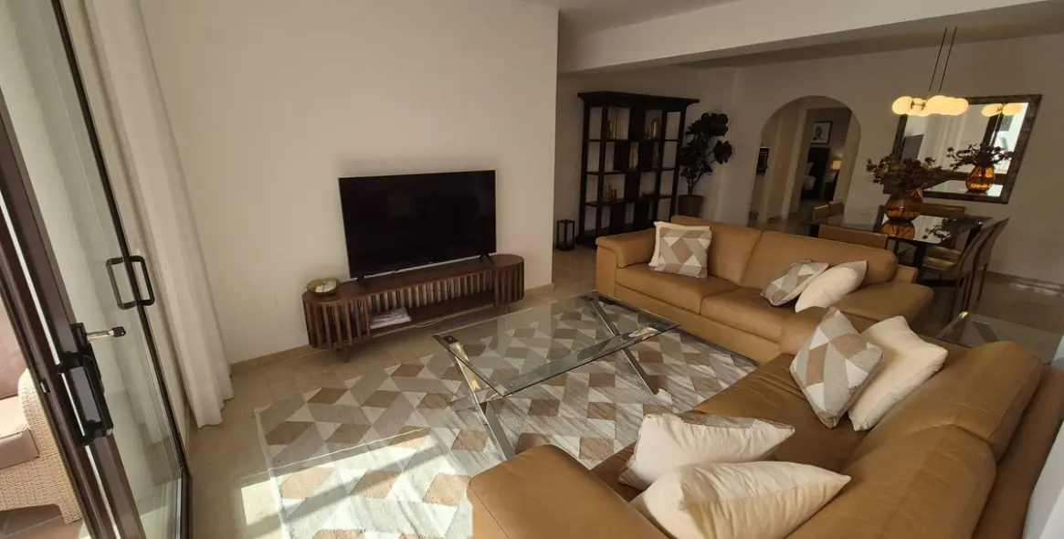 Long-term rent of middle floor apartment in Nagüeles 13