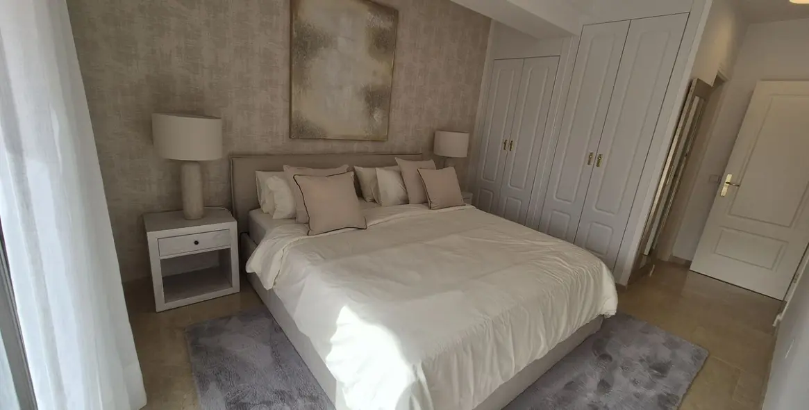 Long-term rent of middle floor apartment in Nagüeles 23