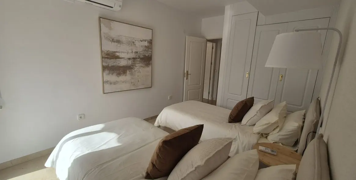 Long-term rent of middle floor apartment in Nagüeles 39