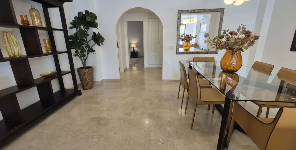 Long-term rent of middle floor apartment in Nagüeles 61