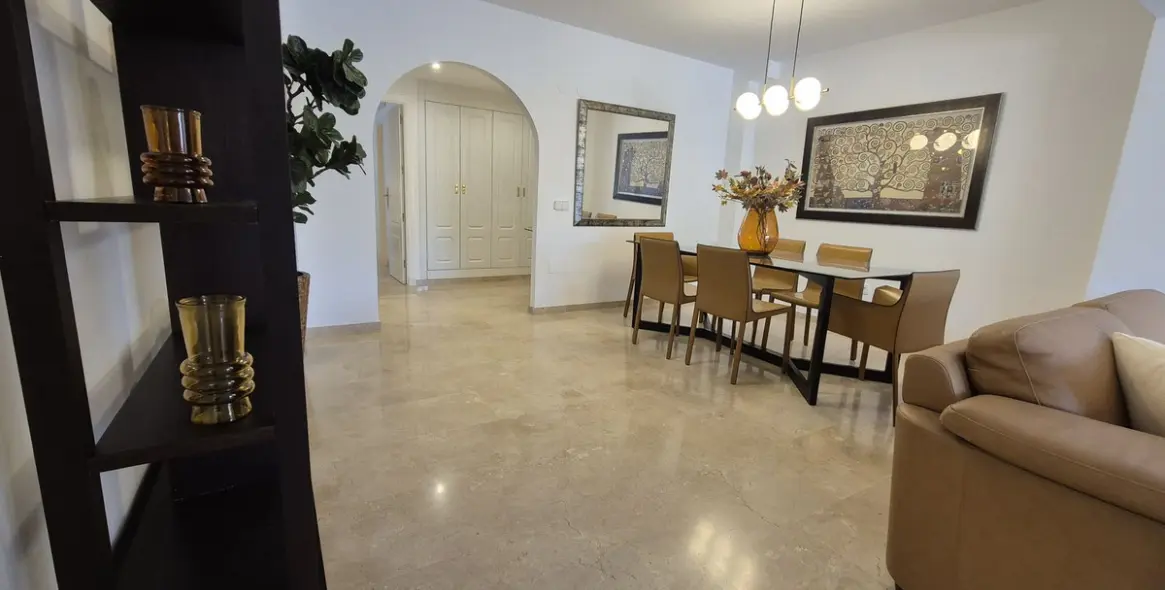 Long-term rent of middle floor apartment in Nagüeles 71