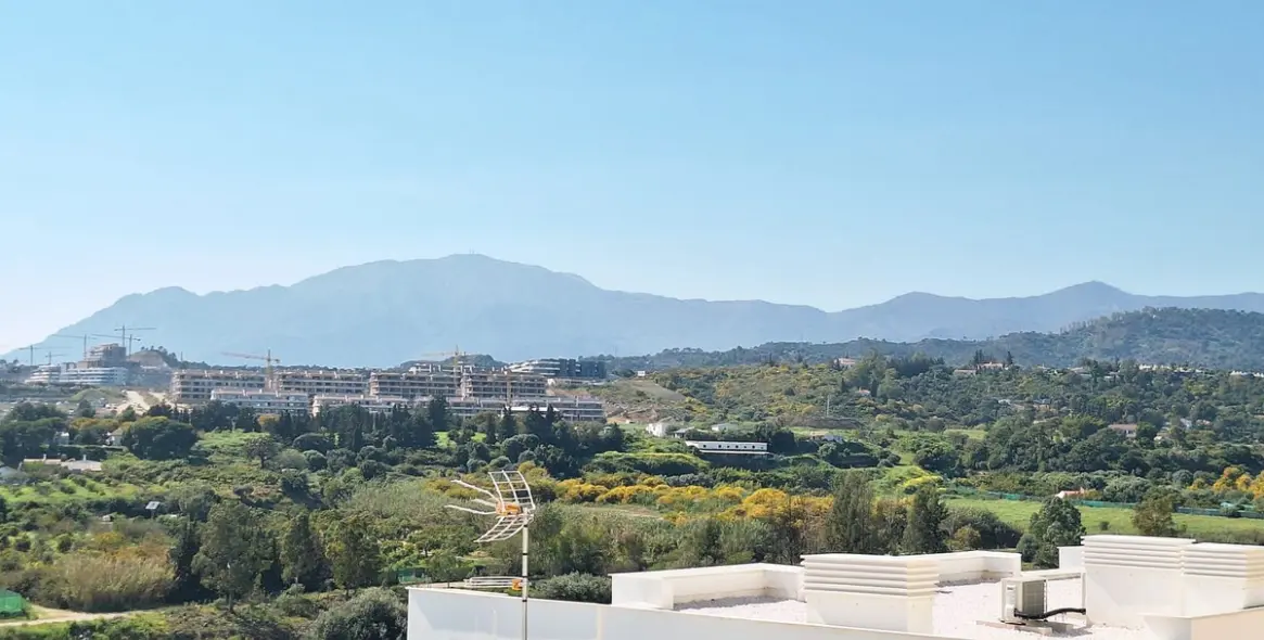 Долгосрочная аренда апартаментов на первом этаже в Estepona 31