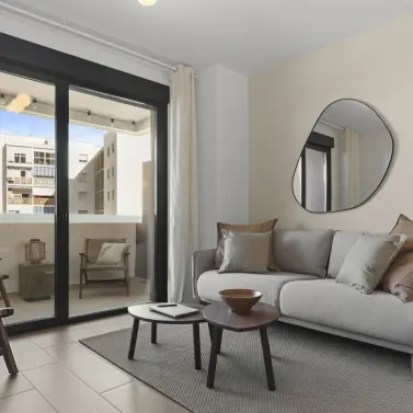 Продажа апартаментов на среднем этаже в Estepona