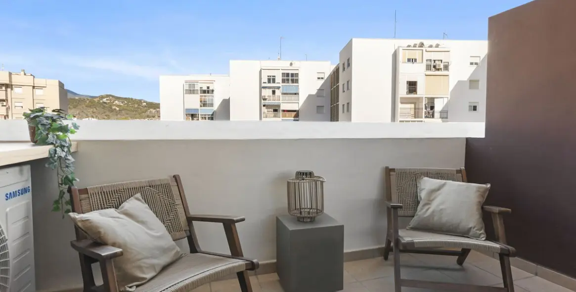 Продажа апартаментов на среднем этаже в Estepona 23