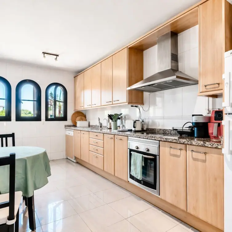 Venta de apartamento en planta media en Hacienda del Sol