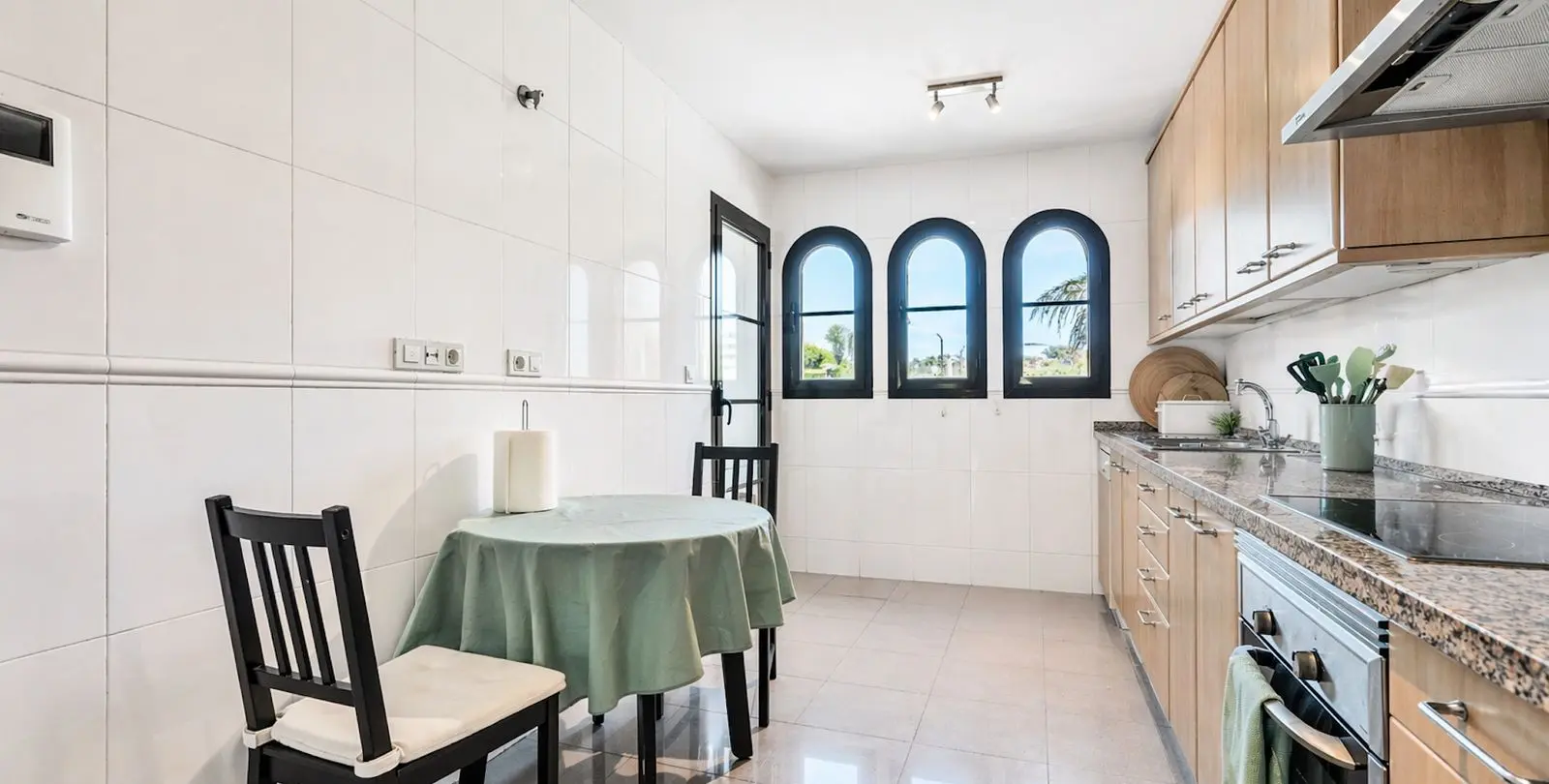 Sale of middle floor apartment in Hacienda del Sol 7