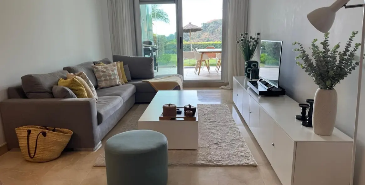 Продажа апартаментов на первом этаже в La Mairena 4