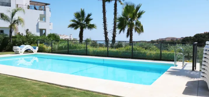 Продажа апартаментов на первом этаже в La Mairena 4