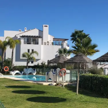 Продажа апартаментов на первом этаже в La Mairena