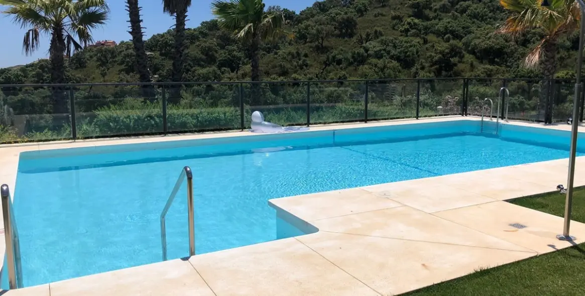 Продажа апартаментов на первом этаже в La Mairena 33