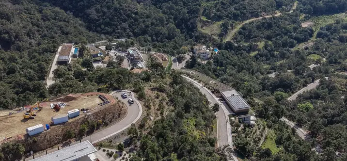 Продажа  жилого участка в Benahavís 2