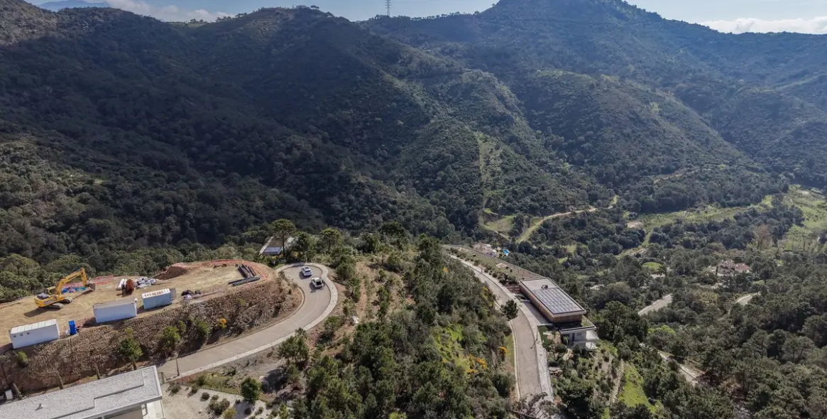 Продажа  жилого участка в Benahavís 4