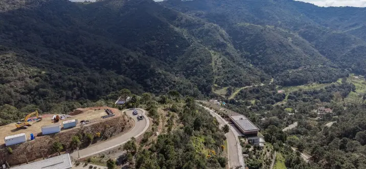 Продажа  жилого участка в Benahavís 3