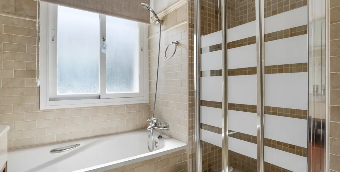 Продажа  отдельно стоящей виллы в Cerros del Aguila 41