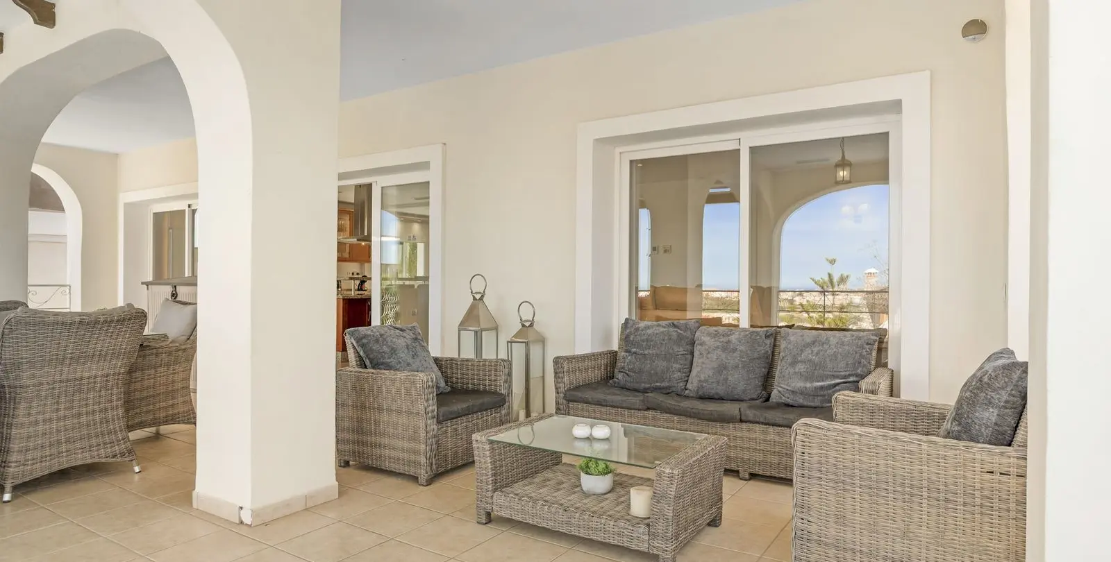 Venta de villa independiente en Cerros del Aguila 17