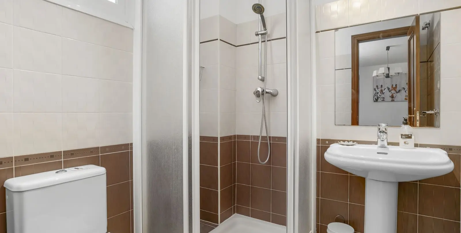 Venta de villa independiente en Cerros del Aguila 36