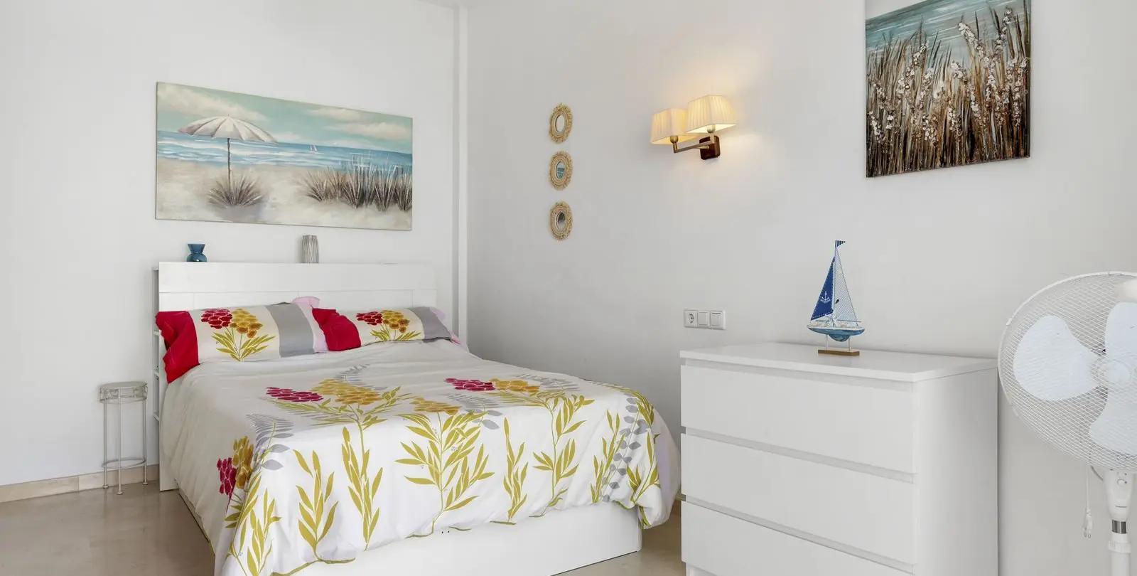 Venta de villa independiente en Cerros del Aguila 40