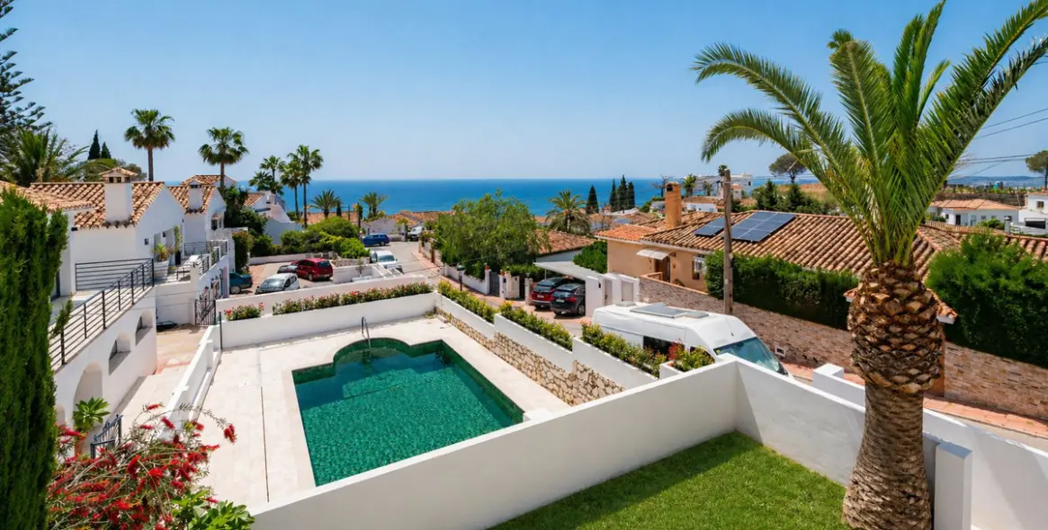 Продажа  отдельно стоящей виллы в La Capellania 1