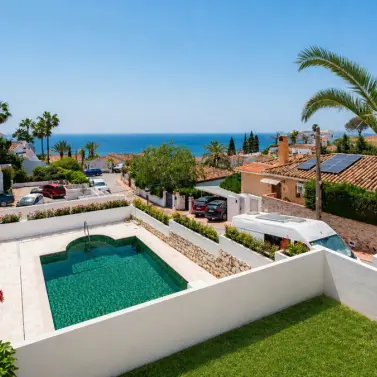 Продажа  отдельно стоящей виллы в La Capellania