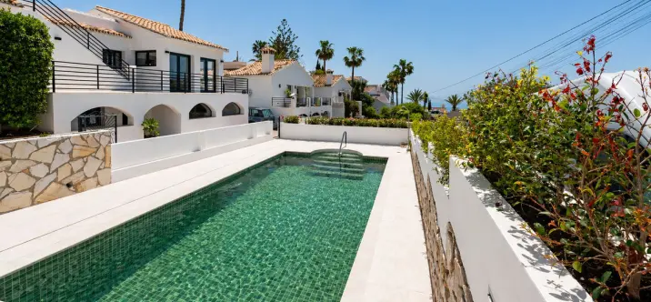 Продажа  отдельно стоящей виллы в La Capellania 2