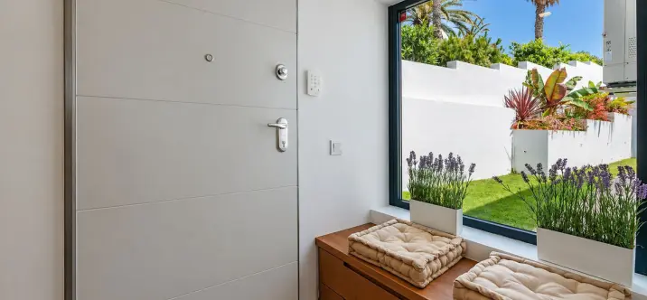 Продажа  отдельно стоящей виллы в La Capellania 4