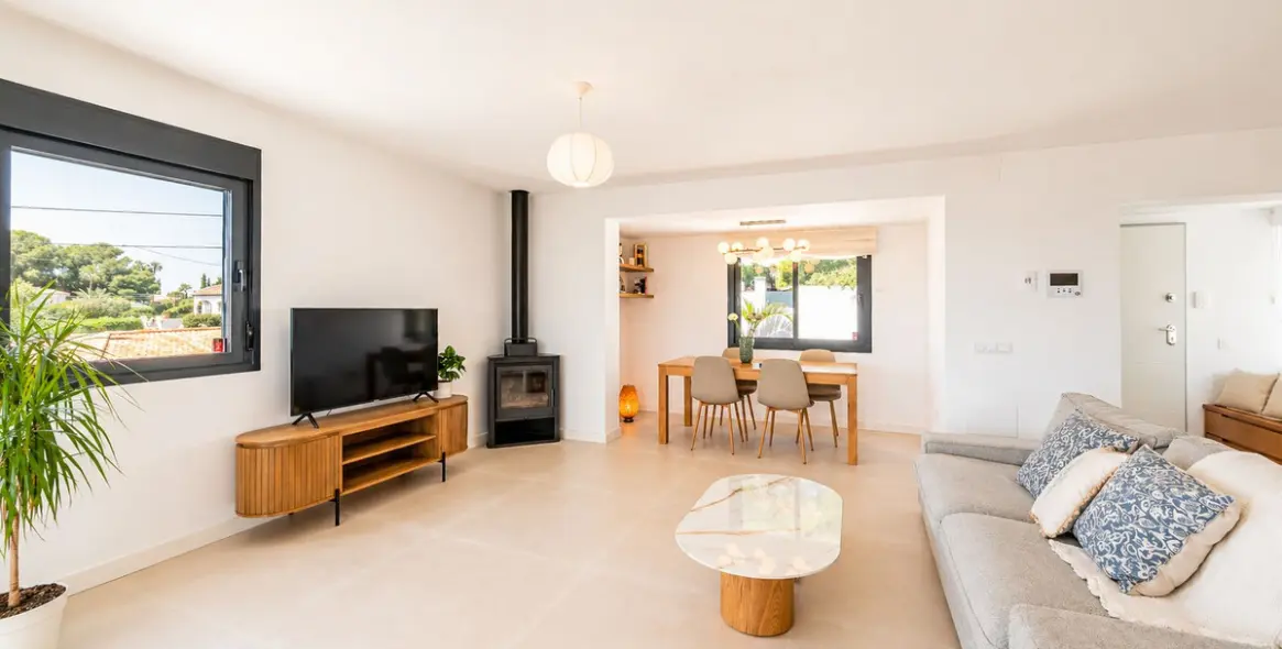 Продажа  отдельно стоящей виллы в La Capellania 8