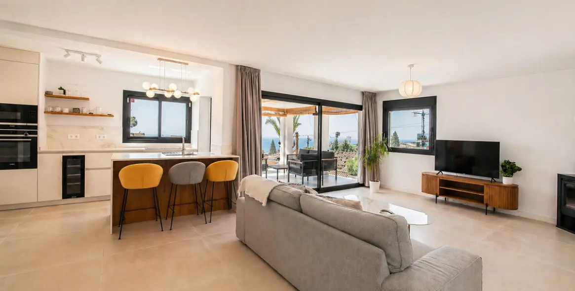 Продажа  отдельно стоящей виллы в La Capellania 11