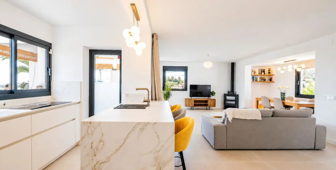 Продажа  отдельно стоящей виллы в La Capellania 13