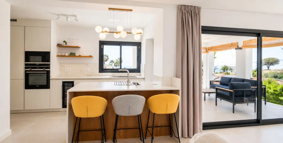 Продажа  отдельно стоящей виллы в La Capellania 15