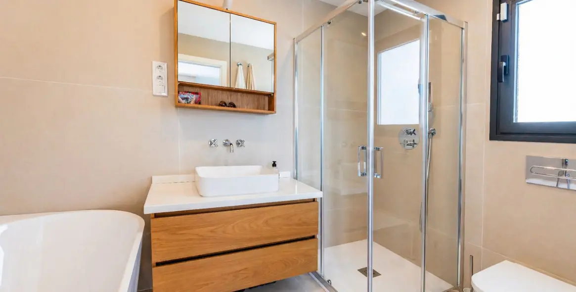 Продажа  отдельно стоящей виллы в La Capellania 20