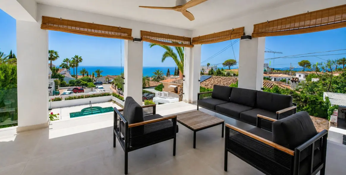 Продажа  отдельно стоящей виллы в La Capellania 24