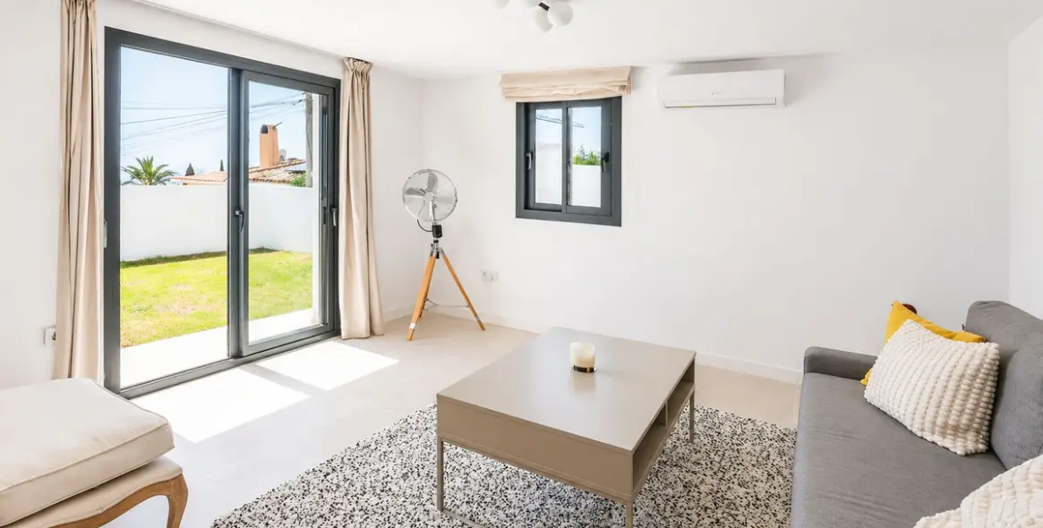 Продажа  отдельно стоящей виллы в La Capellania 28