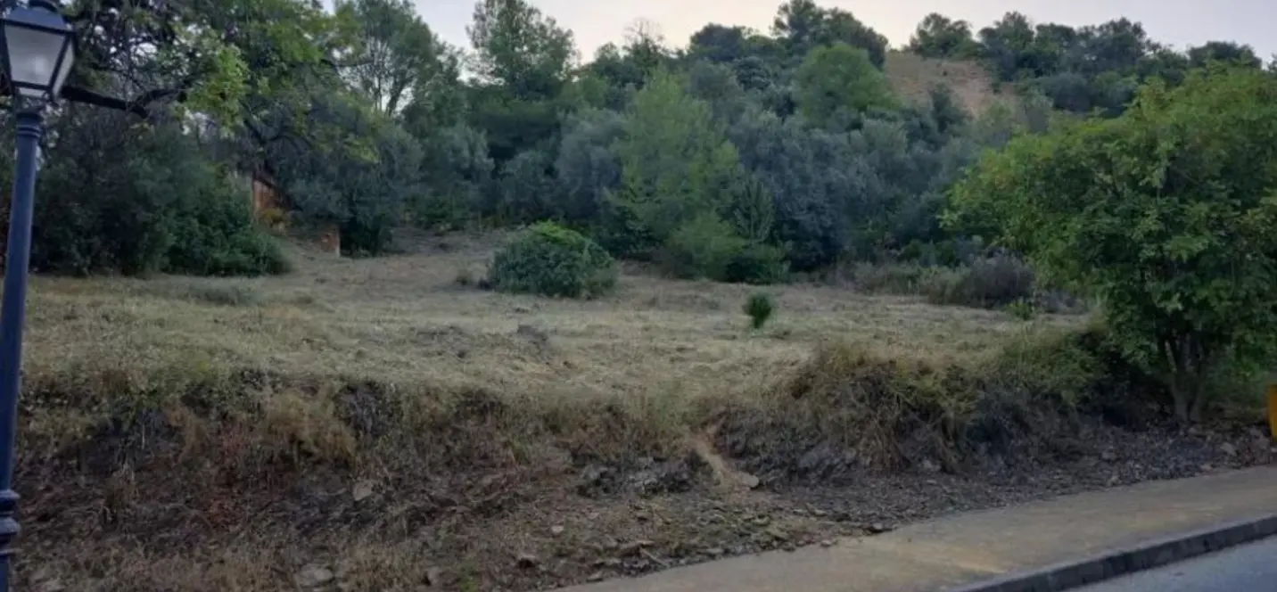 Sale of residential plot in Marbella 1