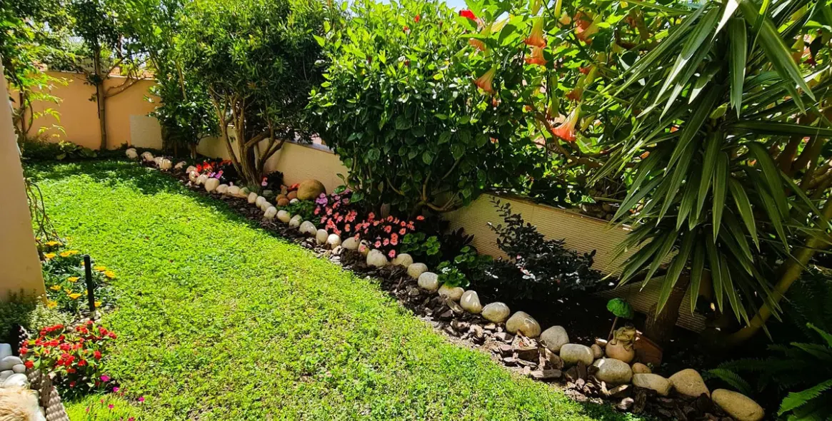 Sale of ground floor apartment in Calahonda 21