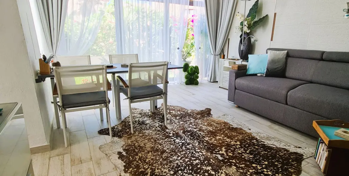 Sale of ground floor apartment in Calahonda 24