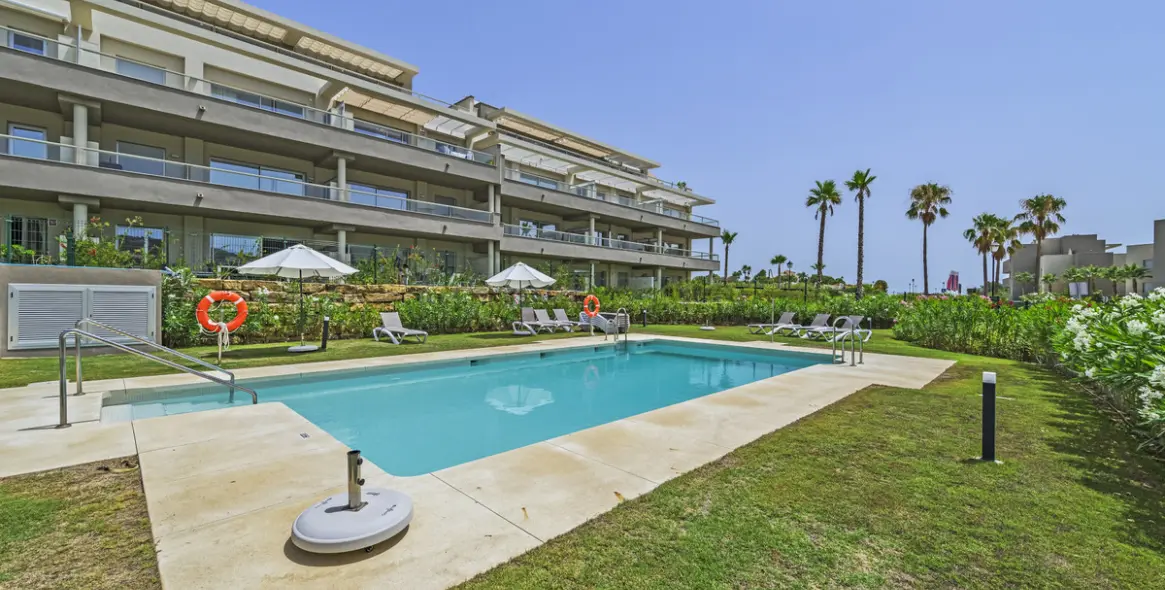 Sale of middle floor apartment in La Cala Golf 1