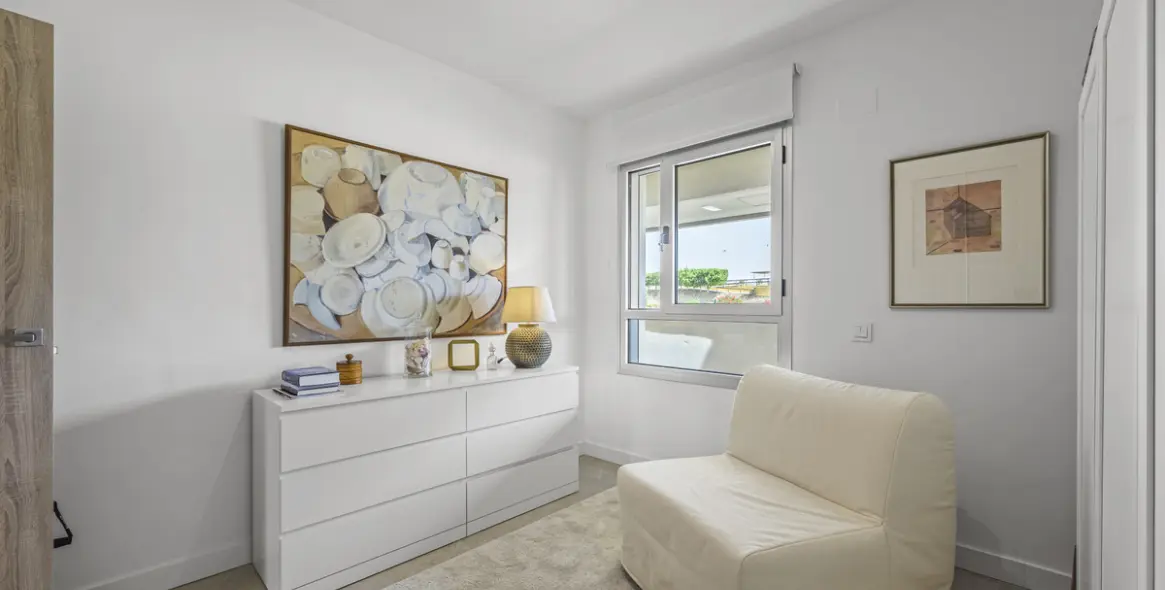 Sale of middle floor apartment in La Cala Golf 9
